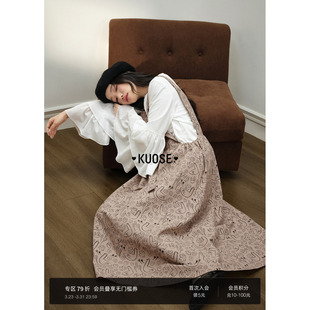 阔色卡其色背带裙吊带背心裙26春季 穿搭设计感连衣裙新长裙子女秋