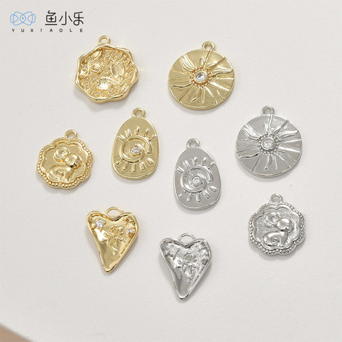 铜爱心花朵小兔圆形吊牌