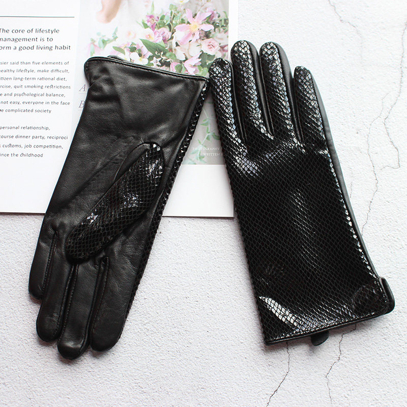 HIGH-GLOSS SHEEPSKIN GLOVES FEMALE GENUINE LEATHER SNAKE PRINT FASHIONABLE NEW WINTER VELVET WARM DRIVER DRIVING MOTORCYCLE RIDING
