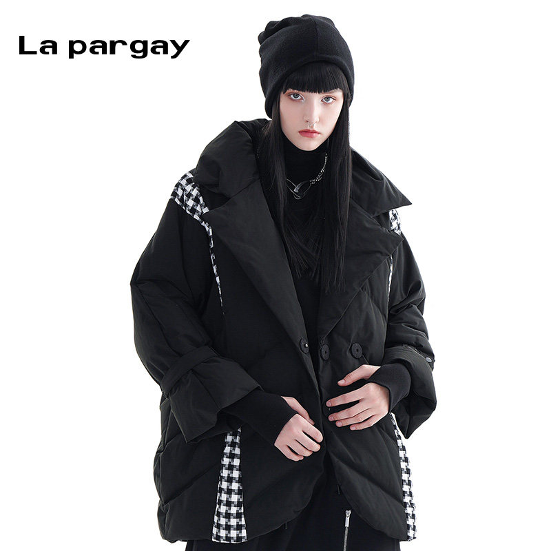 La pargay纳帕佳宽松中长款羽绒服女黑白格拼接连帽设计保暖外套