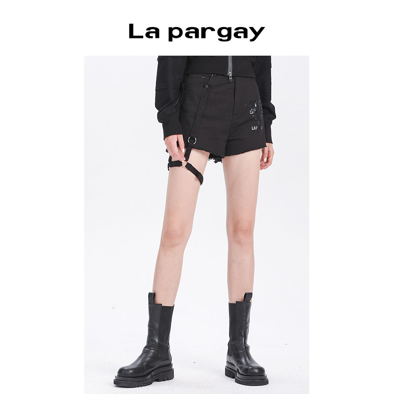 La pargay纳帕佳酷感暗黑风短裤女百搭显瘦可拆卸圆环装饰休闲裤