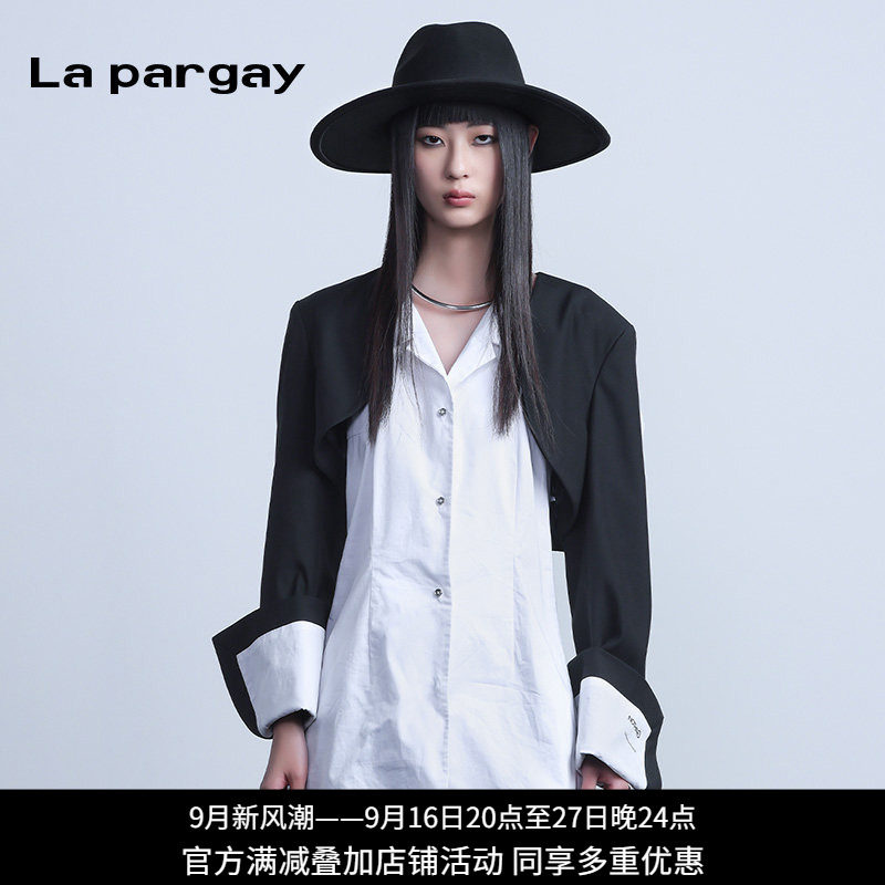 纳帕佳黑白撞色短款西装两件套