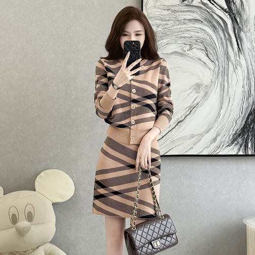 跨境女装时尚休闲套装女撞色针织开衫上衣半身裙针织两件套装裙子