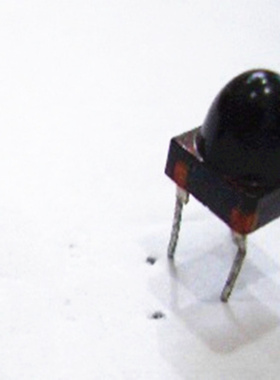 SG-302  倾斜光电开关感应 纸张传感器 DIP4 F6.36 尺寸6.6*7.3mm