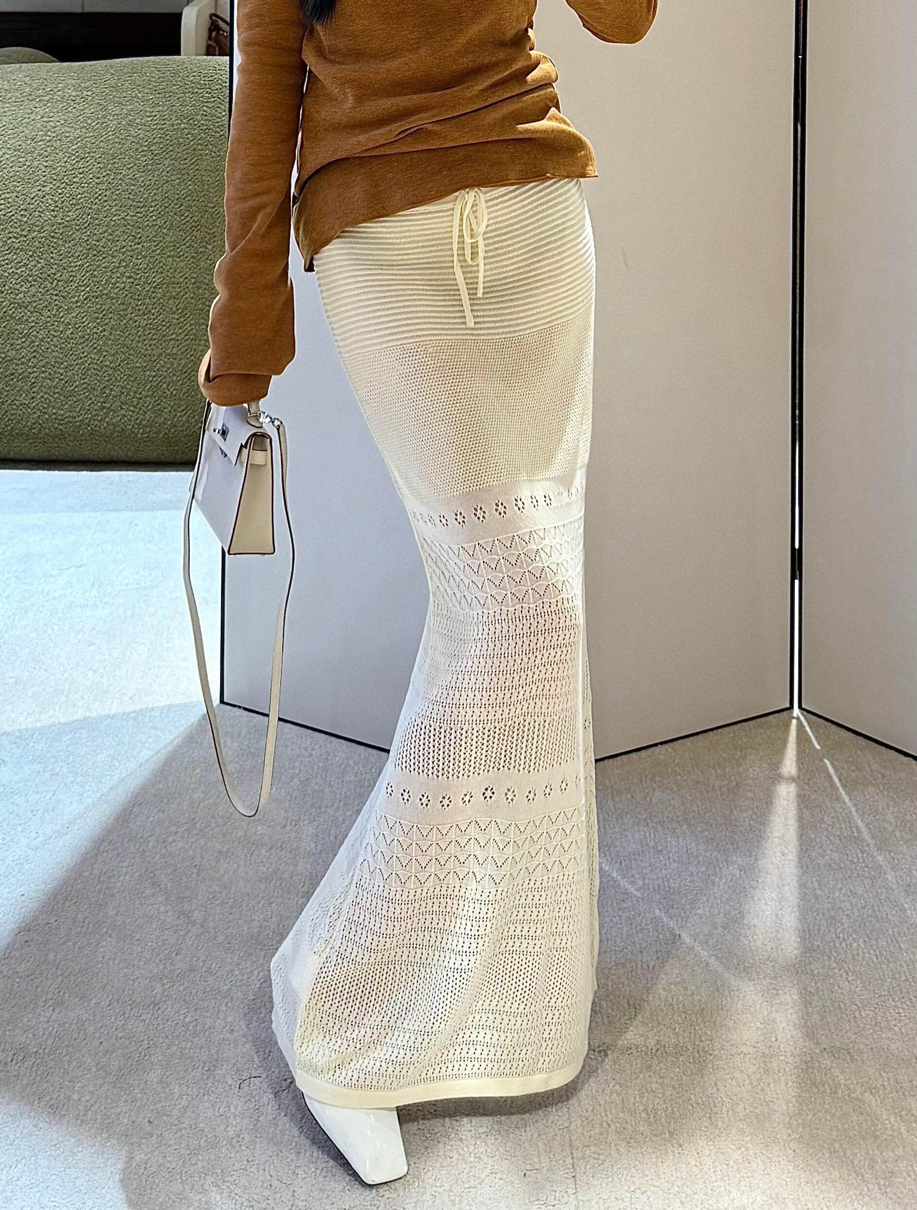 自在日常美学_经典优雅氛围感镂空时尚花型鱼尾显瘦后开叉半身裙,女装/女士精品,短外套,淘宝优惠券,粉丝福利购,淘宝优惠卷