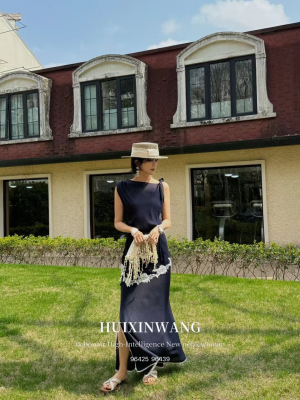 缱绻时光 无袖侧开衩嵌蕾丝花边显瘦长裙子套装の不刻意追求曲线