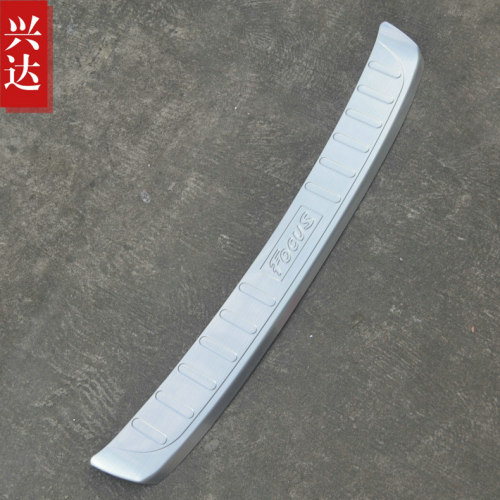 适用于2015-18款福特新福克斯两厢不锈钢后杠踏板FOCUS外置后护板