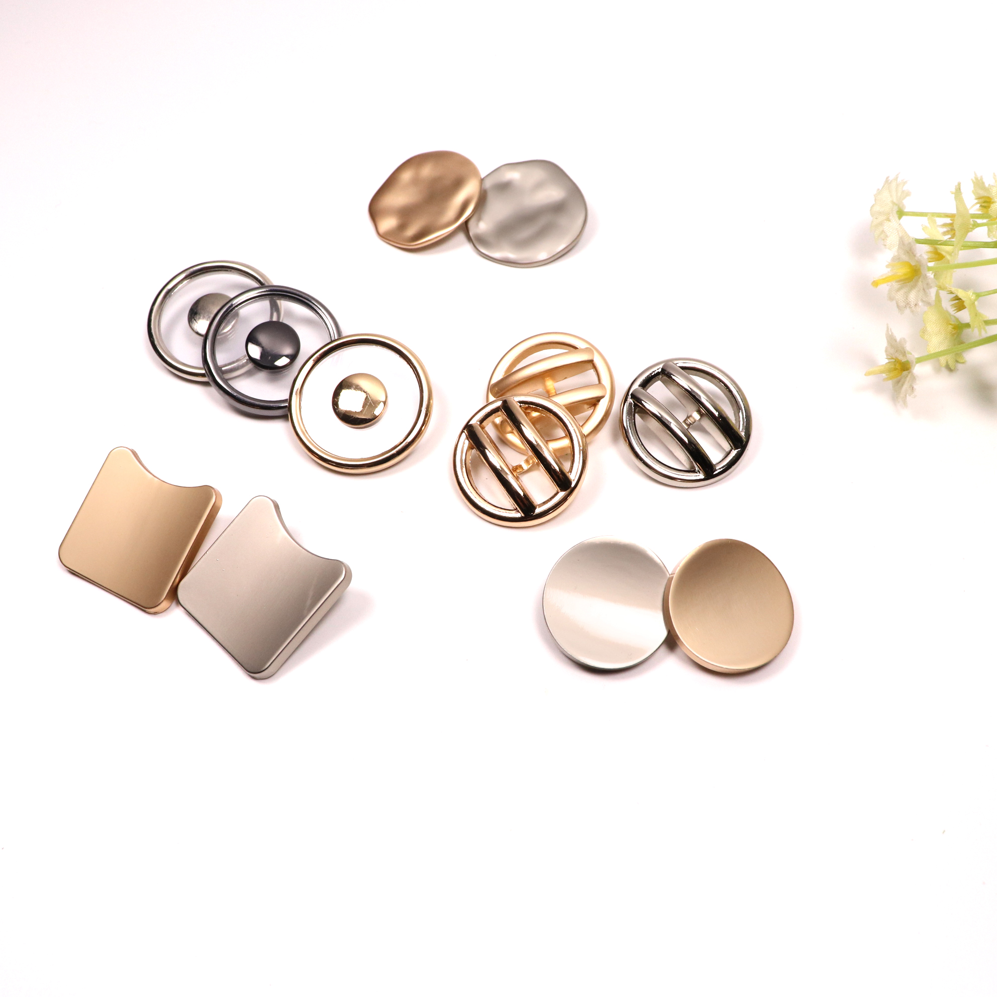 WSD精致简约质感合金纽扣西装女衬衣外套时装百搭现代小风香扣子