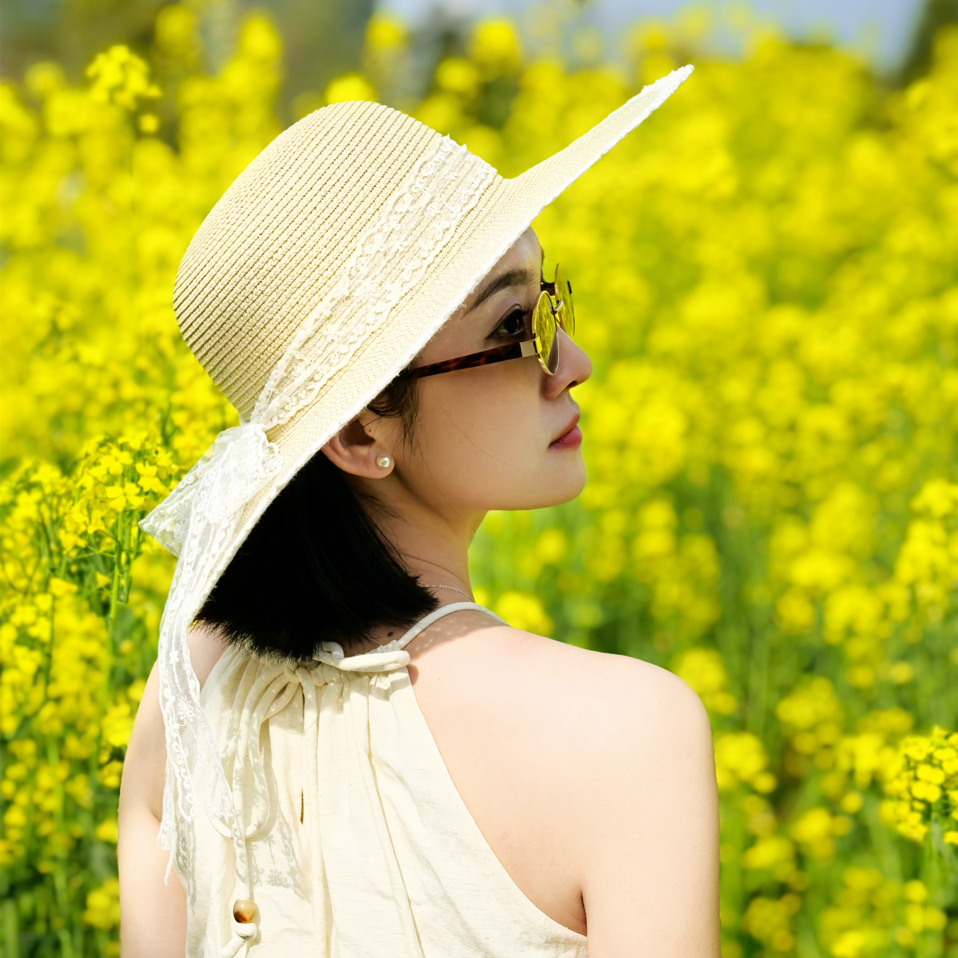 夏季户外蕾丝蝴蝶结草帽女款草编太阳帽遮阳防紫外线百搭防晒帽子