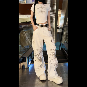 白色个性褶皱牛仔裤女2024夏季薄款美式高街多口袋直筒休闲长裤子