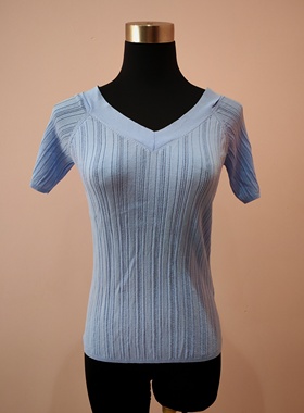 xi然女秋季新款天蓝色V领b袖冰丝针织衫修身显瘦百搭时尚洋气上衣