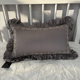 出口外单重工复古刺绣花朵抱枕荷叶边长方形靠垫灰色家居装 饰靠枕