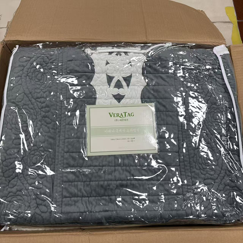 出口韩国外贸秋冬短毛水晶绒沙发垫立体绗缝贴布刺绣防滑沙发盖巾