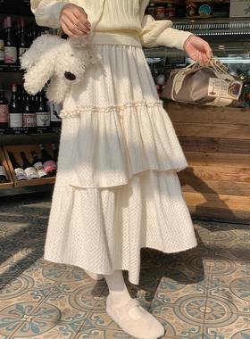 FF BLUE 桐花街少女肌理感不规则花边蛋糕裙设计感白色半裙长短款