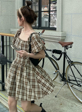 饭小队  法式小个子华夫格泡泡袖连衣裙女气质收腰显瘦A字裙短裙