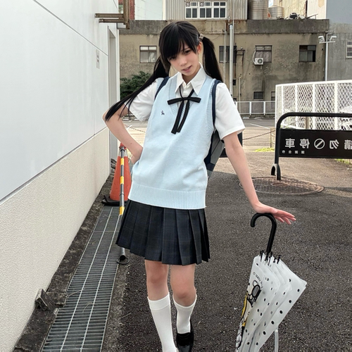 神仙club新品月川中JK背心毛衣