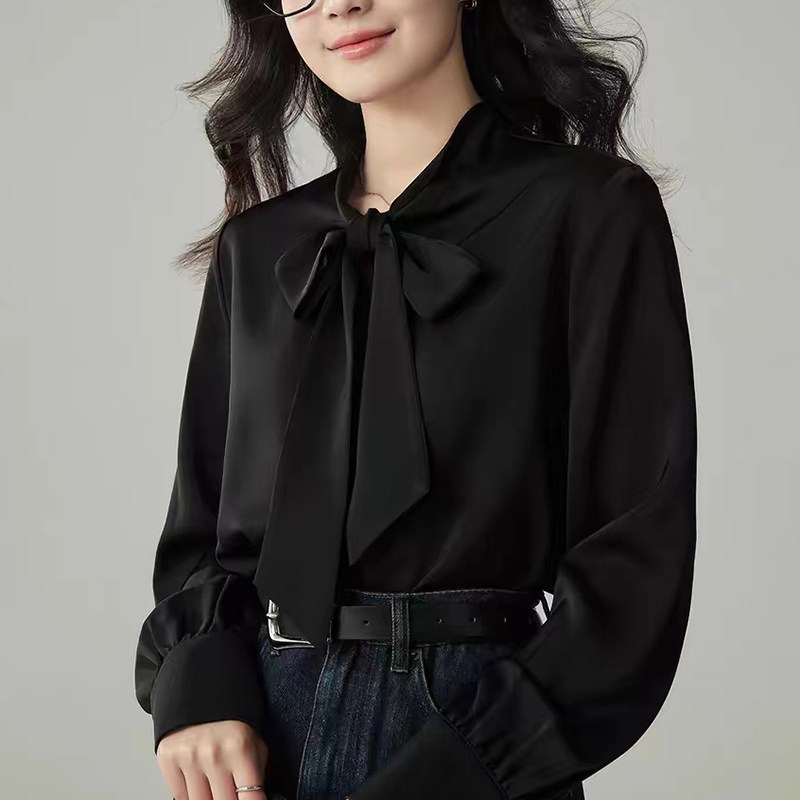 春秋樱花粉缎面长袖正装衬衫女
