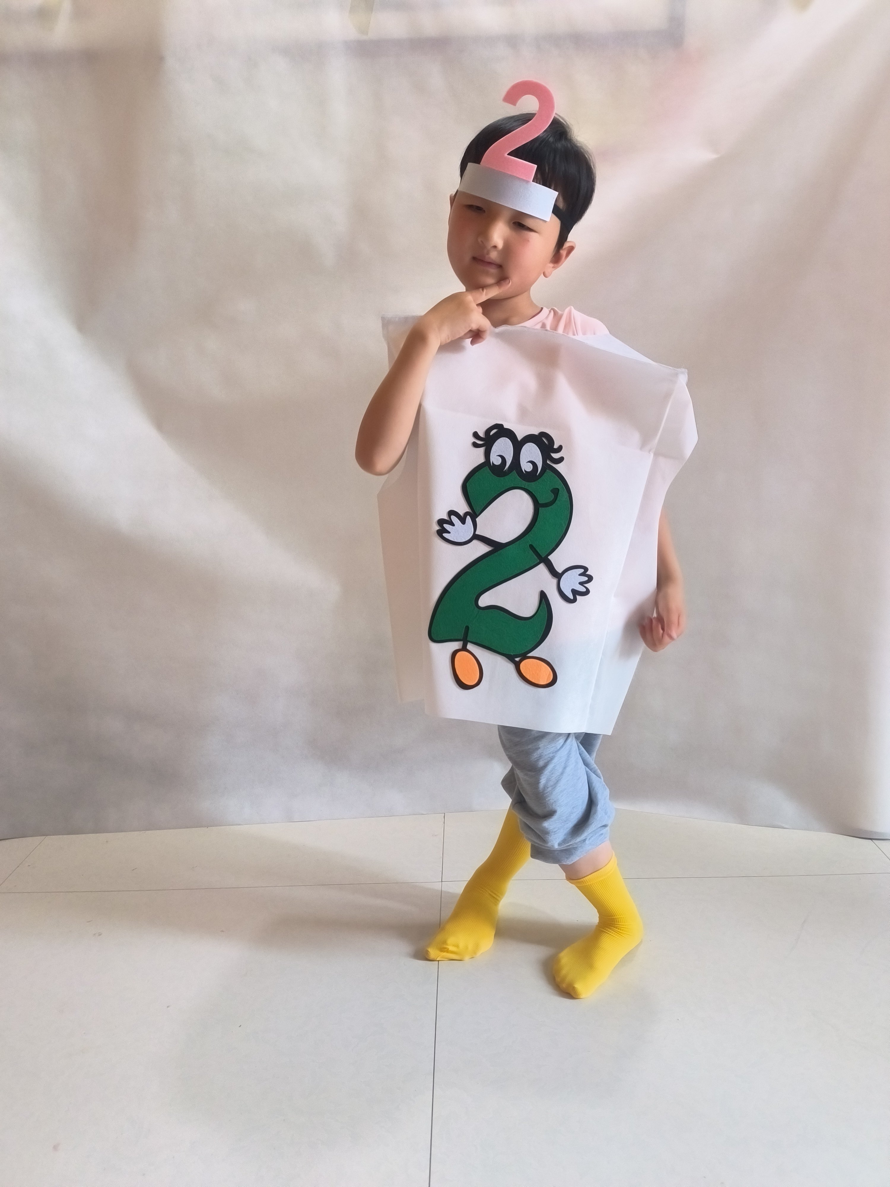 幼儿园数字扮演舞蹈演出服装儿童字母标点符号字典表演服卡通演出