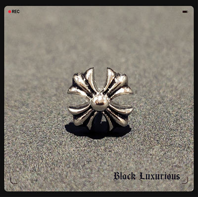 十字架做旧银针耳钉克罗伈复古