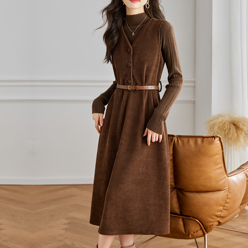 厂家直销灯芯绒加厚连衣裙女中长款高腰显瘦淑女裙2025春装裙子