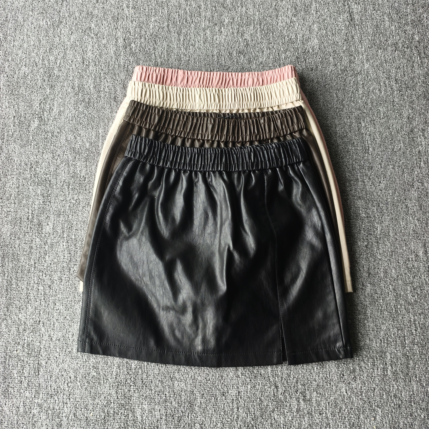 松紧腰开叉皮裙女秋冬半身裙短裙