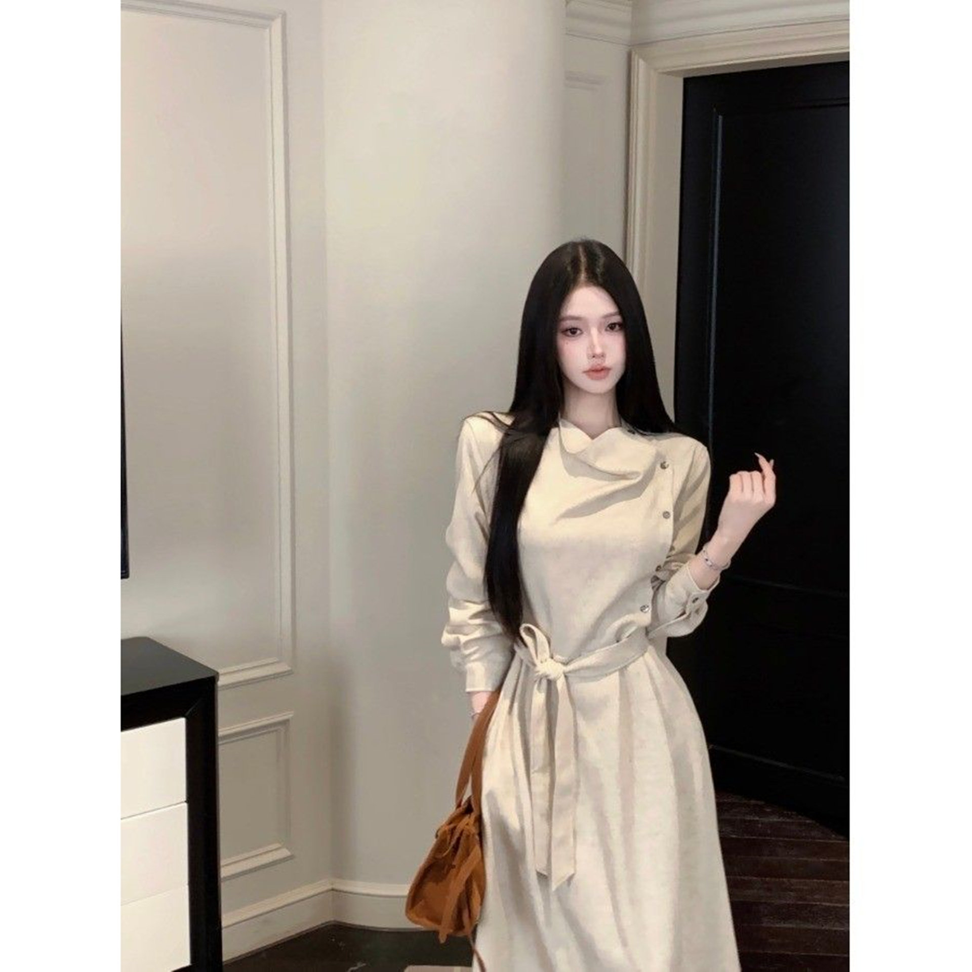 法式高级杏色绑带收腰长袖连衣裙