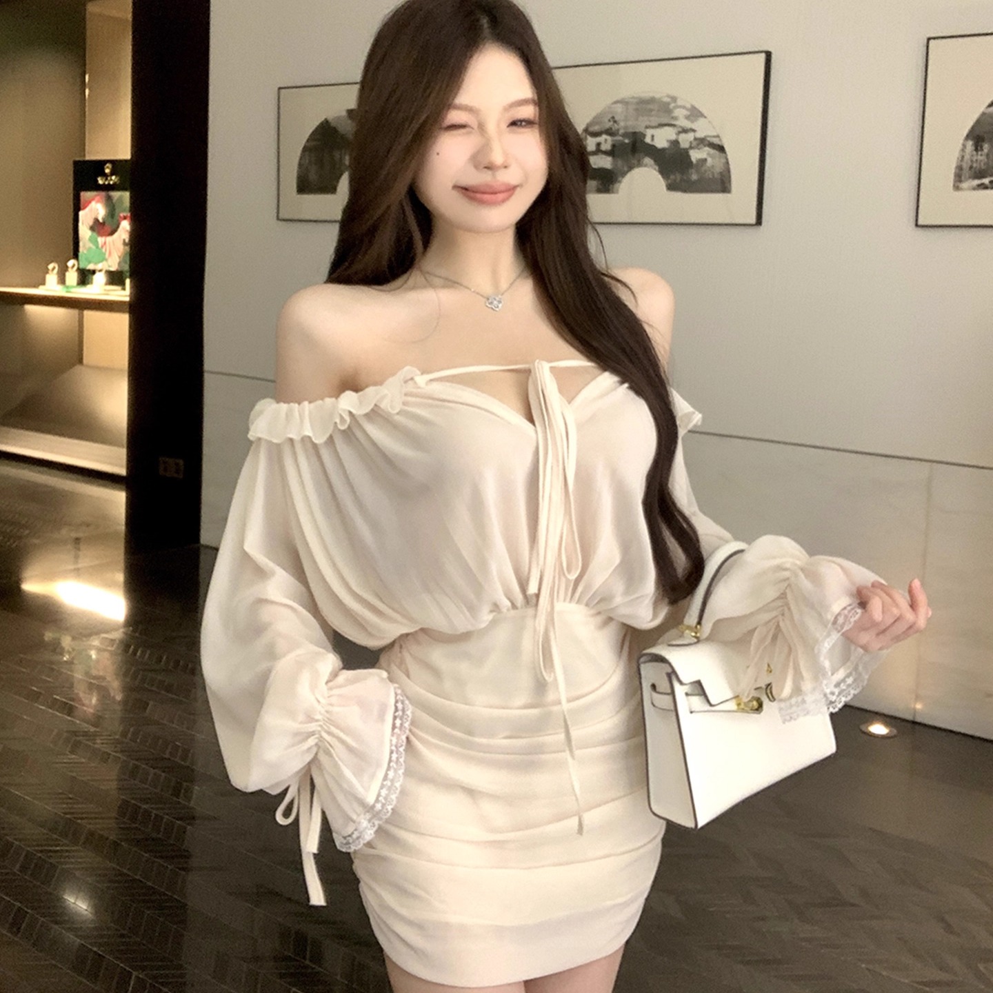 一字肩系带长袖连衣裙女秋季短裙