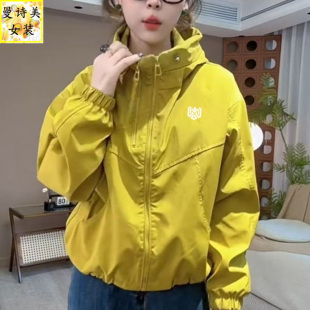 洋气爆款双拉链冲锋衣外套女2025春秋新款小个子宽松休闲短款夹克