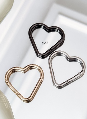 高品质爱心登山扣桃心挂扣包包玩具快挂DIY弹簧扣锌合金钥匙扣ins