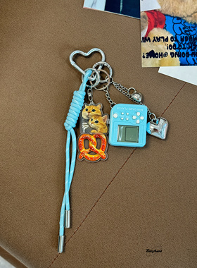 原创奶蓝色游戏机miu风包包挂件可爱猫咪碱水结钥匙扣爱心挂饰ins