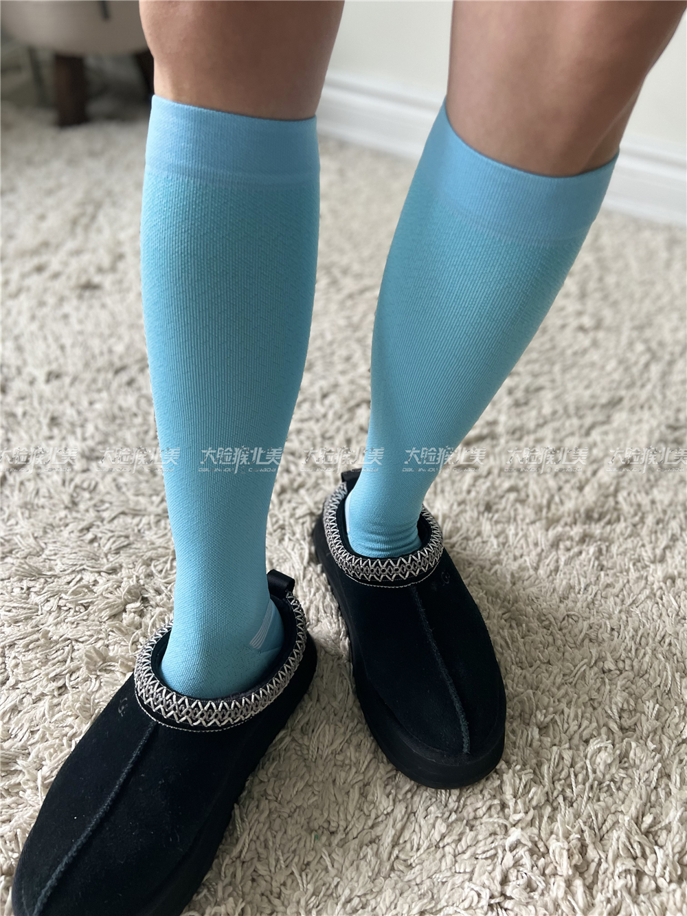 现货Lululemon MicroPillow Compression Run Sock运动高筒压缩袜