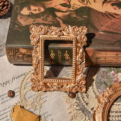 Mini golden photo frame shooting props, ins retro European-style photo frame, embossed nail art and earrings, posing props