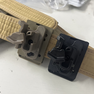 可下挂带灯快拔套通用枪套腰带G17 G22 G34TTI sig17新银河金伯OY
