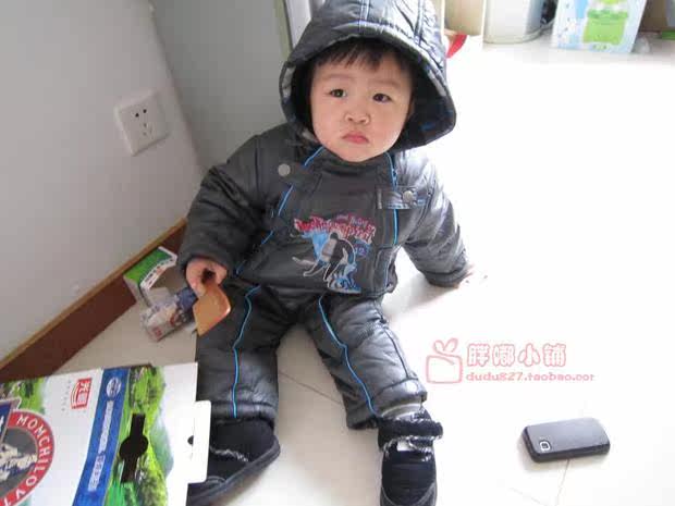 婴儿连体滑雪服连帽防风衣宝宝加厚防风外出服带手套脚套