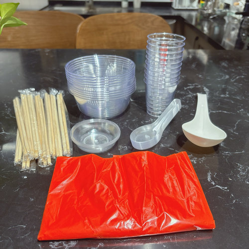 一次性碗塑料航空杯碗筷子透明勺汤勺桌布食品级家用饭碗水晶碗