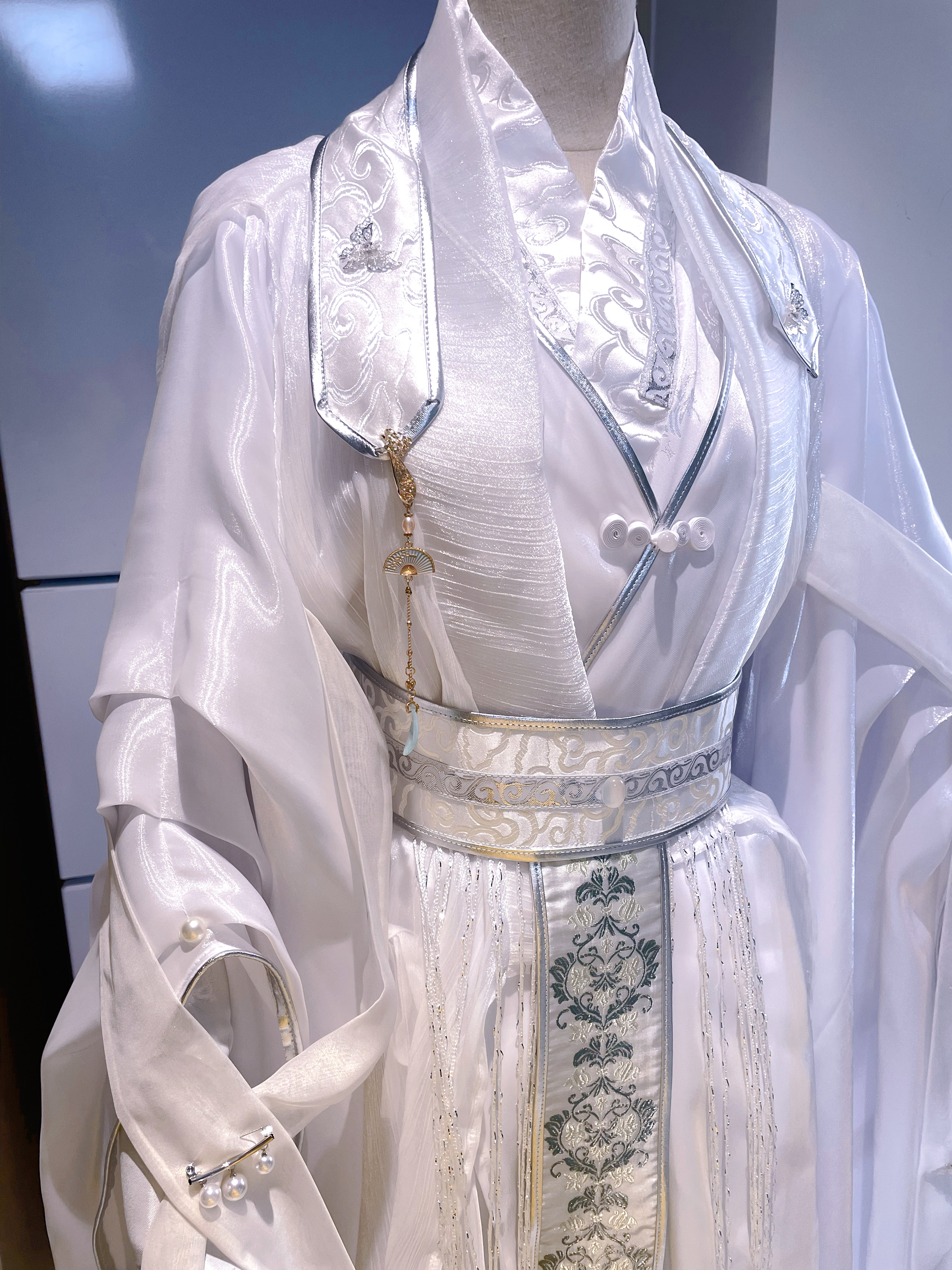 月烈奇麟楚晚宁师青玄cos服