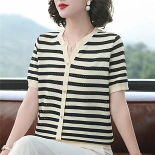 夏装 冰丝短袖 妈妈装 新款 t恤洋气条纹上衣中老年女装 减龄针织小衫