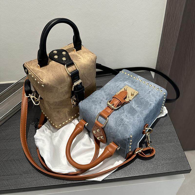 今年流行包包女2025新款通勤百搭爆款斜挎小包超火手提盒子水桶包,箱包皮具/热销女包/男包,通用款女包,淘宝优惠券,粉丝福利购,淘宝优惠卷