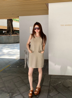 IUIU阿晶家 3/13 20:00 法式老钱风 手工羊毛背心裙 限量发售