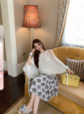 IUIU阿晶家 日本进口花卉点点百褶裙优雅气质时尚中长款半身裙