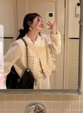 IUIU阿晶家 邂逅香香小公主 纯手工花边小香复古摩登气质短外套