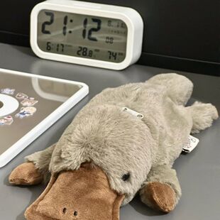 新款鸭嘴兽小怪兽毛绒笔袋学生午睡枕头文具袋桌面收纳袋子