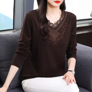 蕾丝拼接V领长袖t恤女百搭2026春秋新款中老年妈妈洋气上衣打底衫