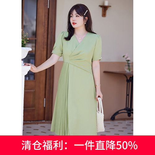 大码气质连衣裙显瘦遮肉