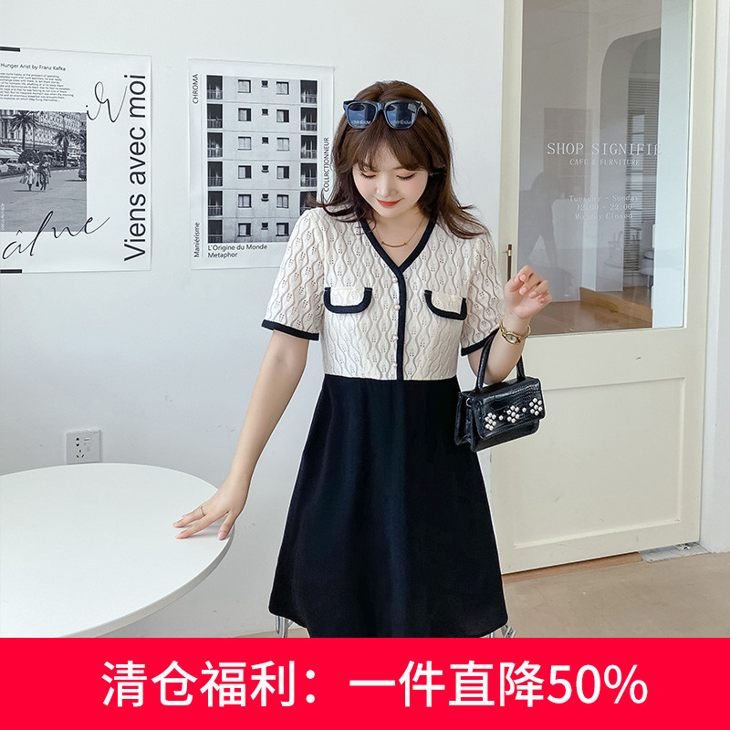 2021夏季新款v领气质胖MM蕾丝