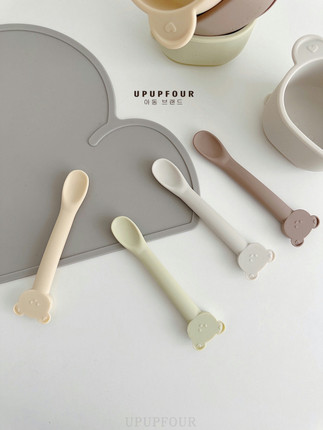 Children's silicone tableware for feeding for supplementary food, cartoon spoon