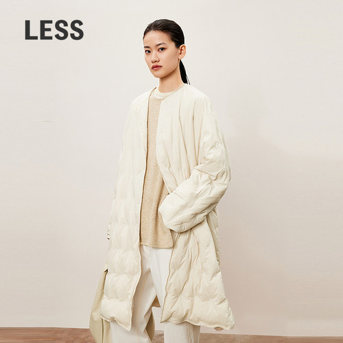 LESS冬连帽可拆卸长款宽松羽绒衣时尚大围巾帽羽绒服女2O9C11410