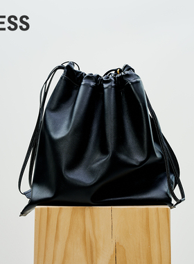 LESS春休闲大容量休闲质感气质牛皮革单肩包3P2L10170