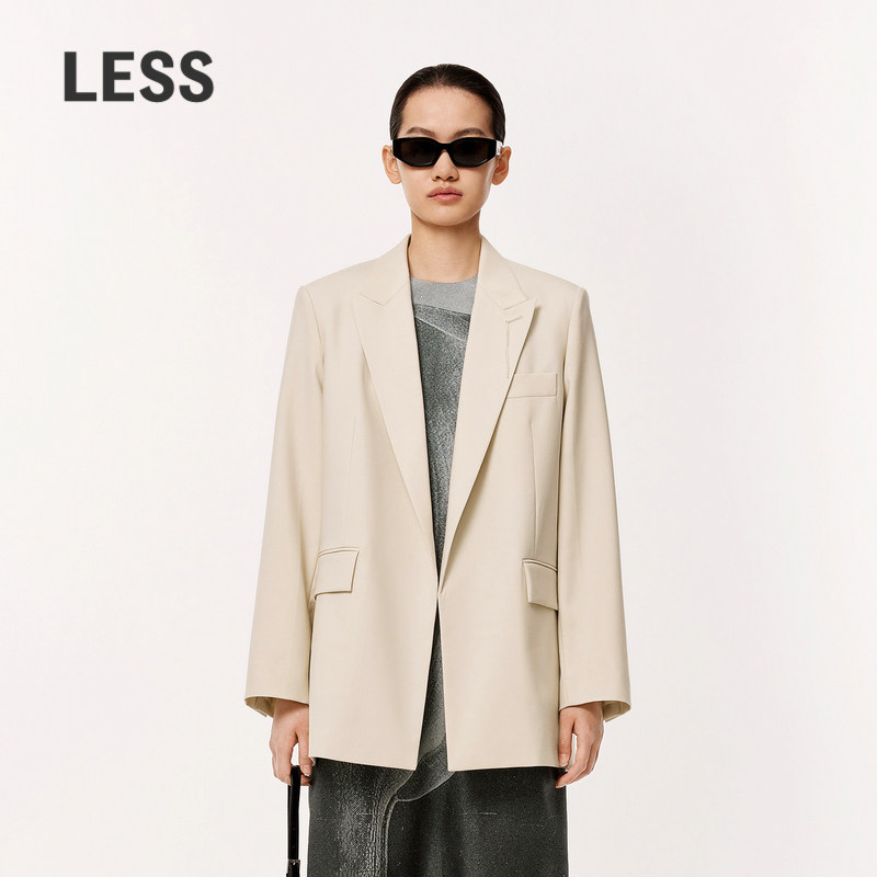 LESS春美丽诺羊毛休闲戗驳领立体剪裁线条感西装外套2O2713