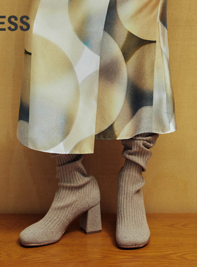 LESS时尚优雅女式长筒靴女复古时髦高跟绒毛鞋子3O9M14240